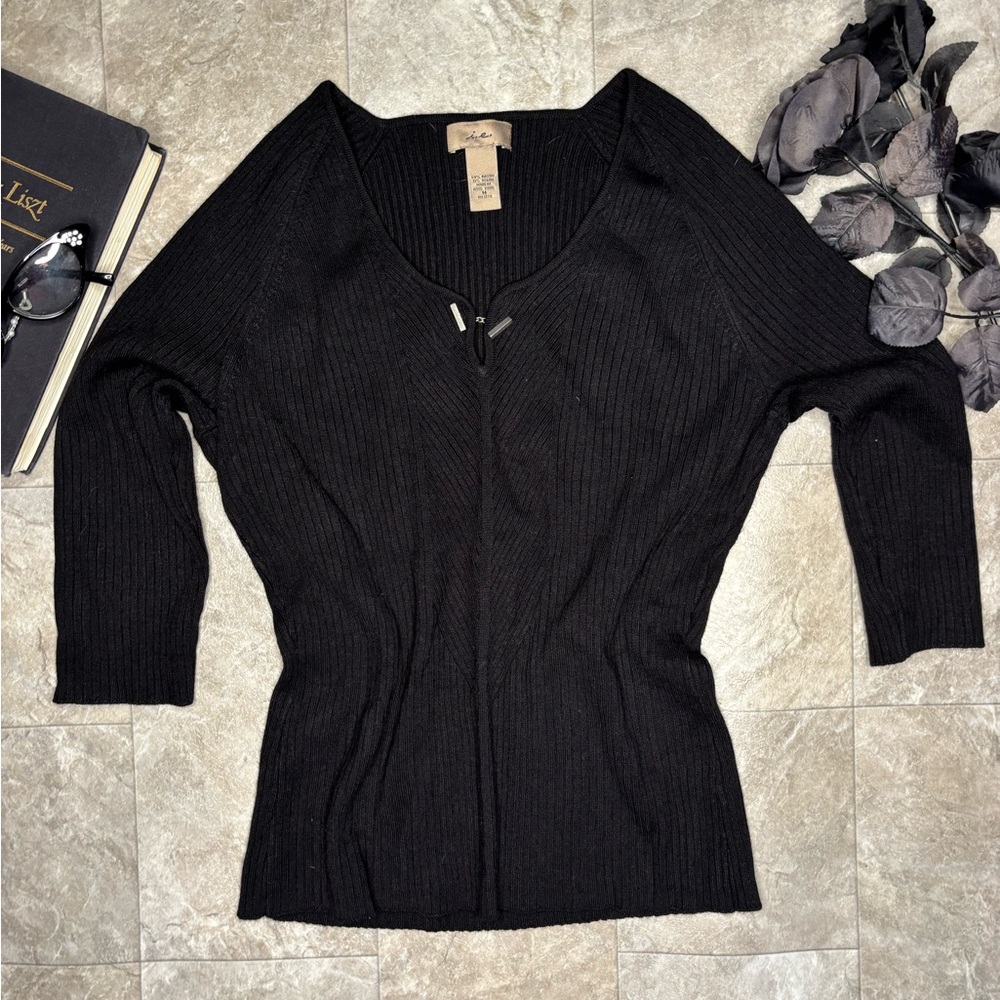 Chic Black V-Neck Sweater for Women